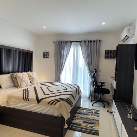The Lennox Luxury Apartment アクラ エクステリア 写真