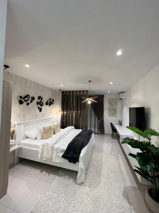 The Lennox Luxury Apartment アクラ エクステリア 写真