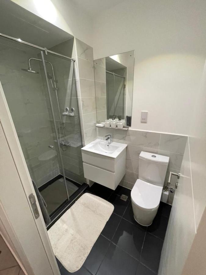 The Lennox Luxury Apartment アクラ エクステリア 写真